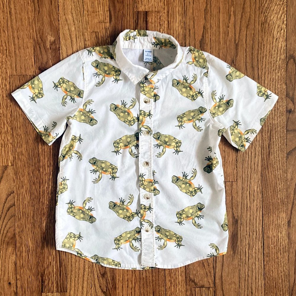 OLD NAVY | Frog Print Button-Down Short Sleeve Shirt